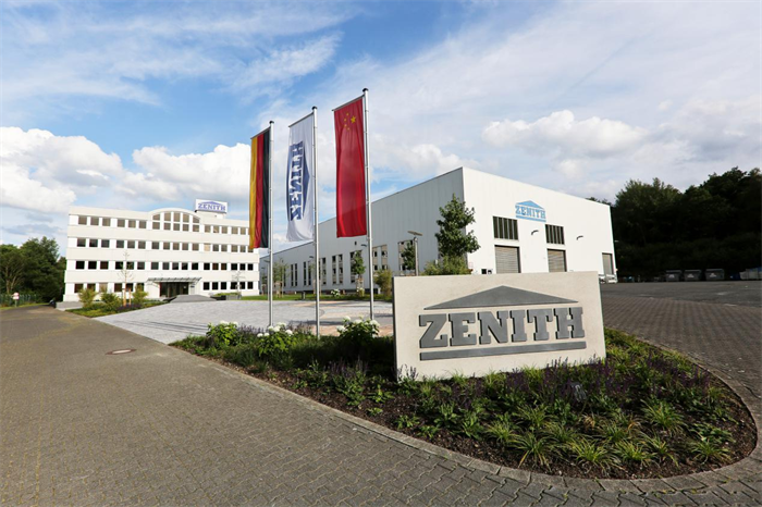 क्वांगॉन्गची जर्मन उपकंपनी झेनाइट दीर्घकाळ सेवा करणाऱ्या कर्मचाऱ्यांचे कौतुक करते, कारागिरी आणि निष्ठा यांना आदरांजली वाहते